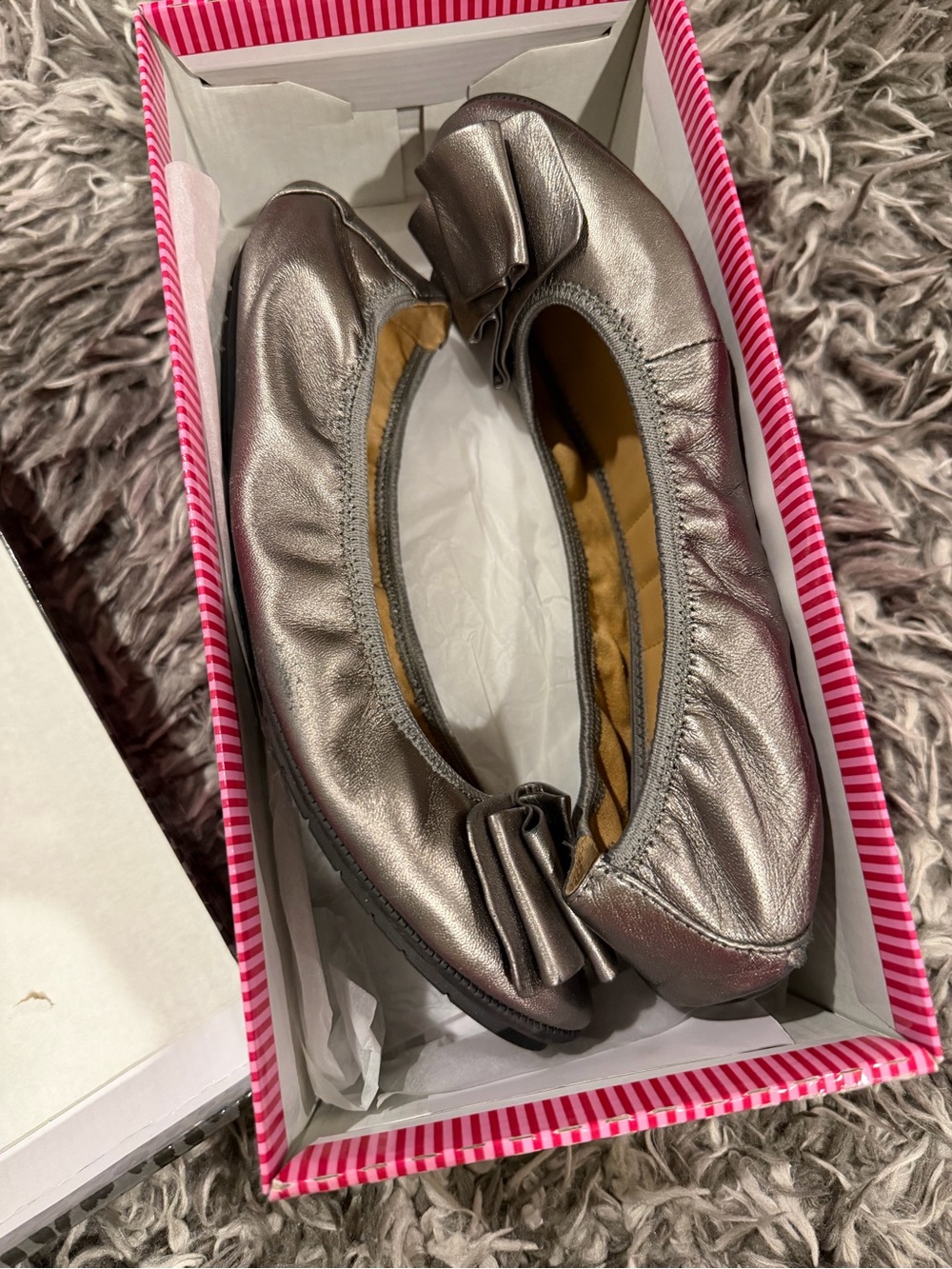 me too Pewter Metallic Lilyana Ballet Flats - Picture 2 of 13
